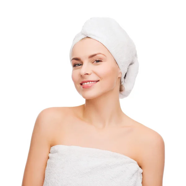 Bella donna in asciugamano — Foto Stock