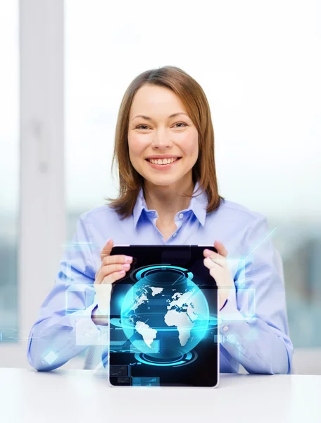 Smiling businesswoman with tablet pc computer — Stock fotografie