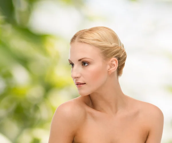 Face and shoulder of young woman — Stock Photo, Image