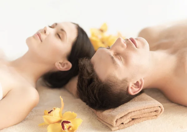 Pareja en spa — Foto de Stock