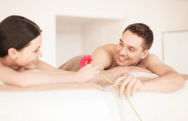 Couple in spa — Stock Photo, Image