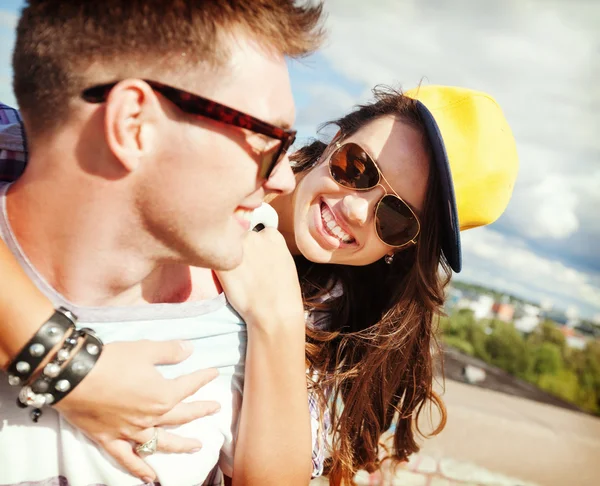 Teenagers having fun outside — Stock Photo, Image