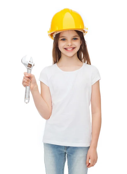 Sorrindo menina no capacete protetor — Fotografia de Stock