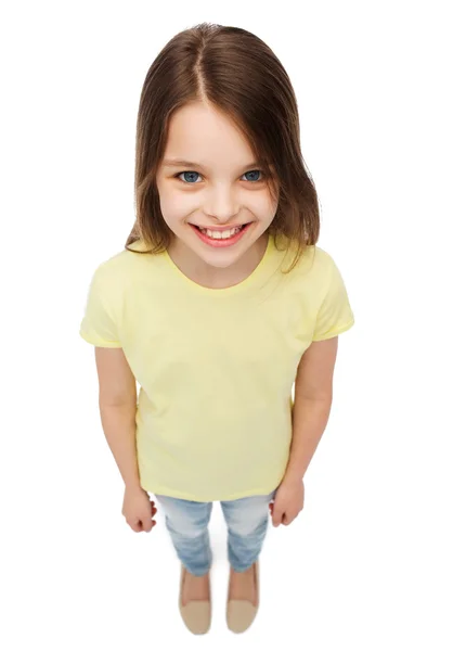 Sonriente niña sobre fondo blanco — Foto de Stock