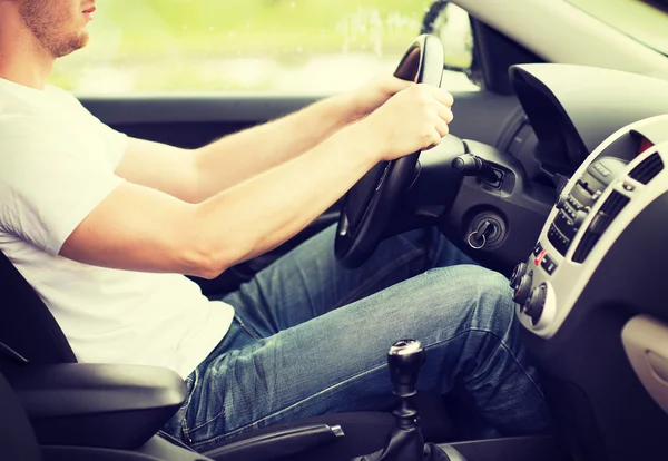 Man driving the car with manual gearbox — Stock Photo, Image