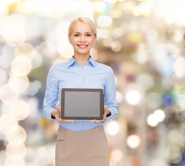 Businesswoman con pantalla de PC tableta negro en blanco —  Fotos de Stock