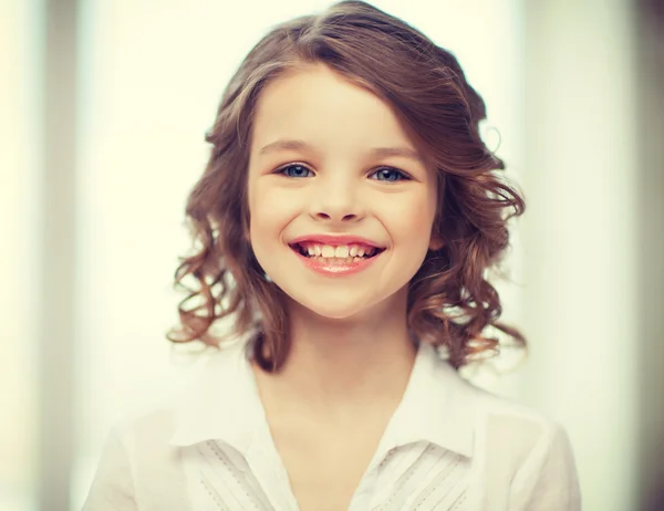 Menina em casa — Fotografia de Stock