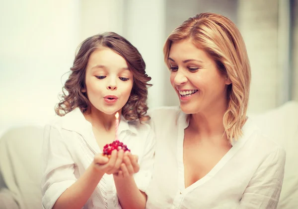 Mother and daughter — Stock Photo, Image