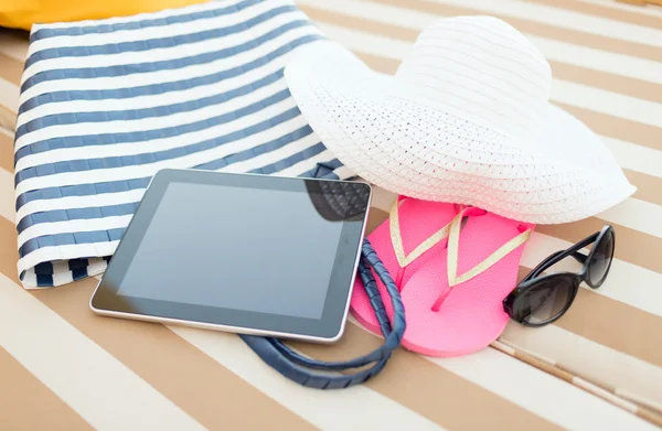 Close up of tablet pc on beach — Stock Photo, Image