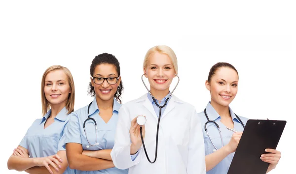 Zespół lub grupa kobiece lekarzy i pielęgniarek — Zdjęcie stockowe