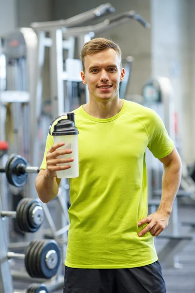 Ler man med proteinet Skaka flaskan — Stockfoto