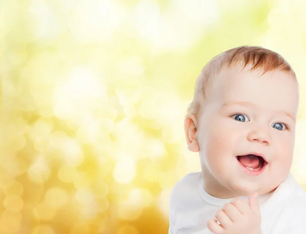 Sonriente pequeño bebé — Foto de Stock