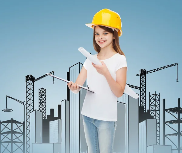 Smiling little girl in protective helmet — Stock Photo, Image