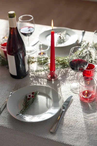 Cena de Navidad mesa de fiesta que sirve en casa — Foto de Stock