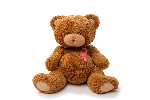 Teddybjørn med fargebånd til brystkreft – stockfoto