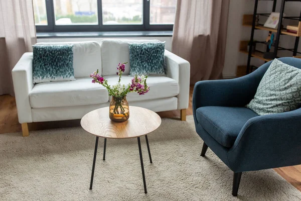 Sofa with cushions at cozy home living room — Stock Photo, Image