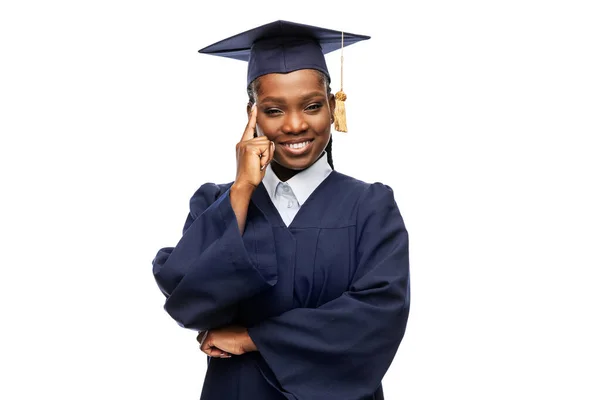 Glückliche Doktorandin in Mortarboard — Stockfoto