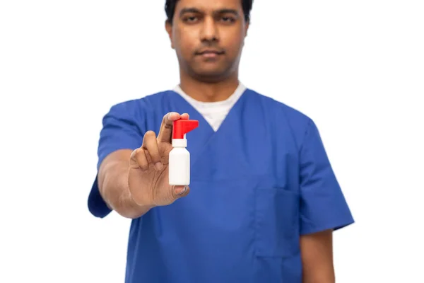 Doctor or male nurse with medicine — Stock Photo, Image