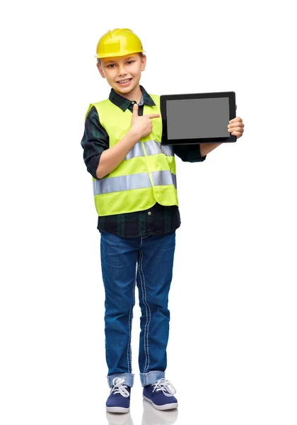 Junge im Bauhelm mit Tablet-Computer — Stockfoto
