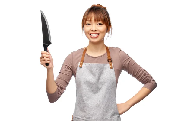 Heureux sourire femme chef avec couteau de cuisine — Photo