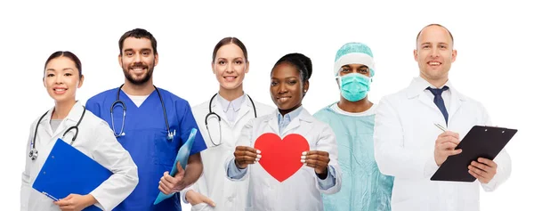 Medicina Profesión Concepto Salud Grupo Médicos Sonrientes Felices Con Corazón — Foto de Stock