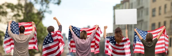 Hari Kemerdekaan Konsep Hak Asasi Manusia Dan Patriotik Sekelompok Orang — Stok Foto