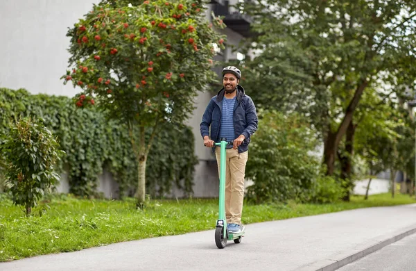 Transport Sicherheit Und Menschen Und Konzept Junger Mann Mit Helm — Stockfoto