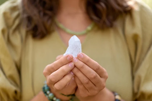 Occult Science Supernatural Concept Close Woman Witch Semiprecious Crystal Gemstone — Stock Photo, Image