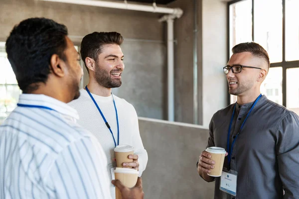 Negocios Personas Concepto Corporativo Felices Hombres Negocios Sonrientes Colegas Masculinos — Foto de Stock