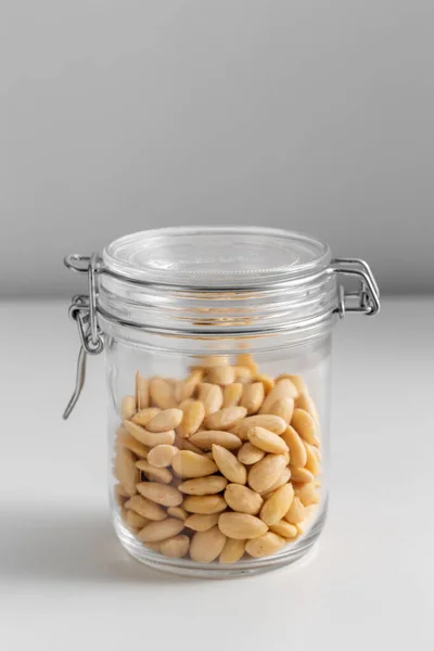 Penyimpanan Makanan Makanan Sehat Dan Konsep Diet Jar Dengan Almond — Stok Foto