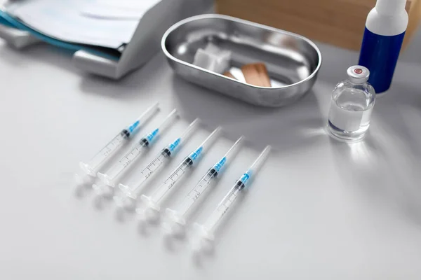 Medicine Vaccination Healthcare Concept Disposable Syringes Other Stuff Table Hospital — 스톡 사진