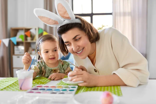 Holidays Family People Concept Happy Mother Little Baby Daughter Coloring — Stockfoto