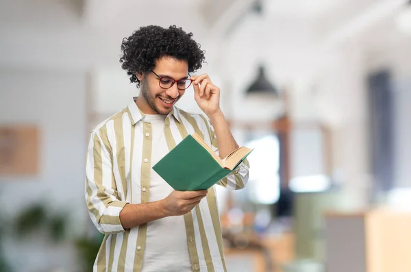 Education Vision People Concept Happy Smiling Young Man Glasses Reading — Φωτογραφία Αρχείου