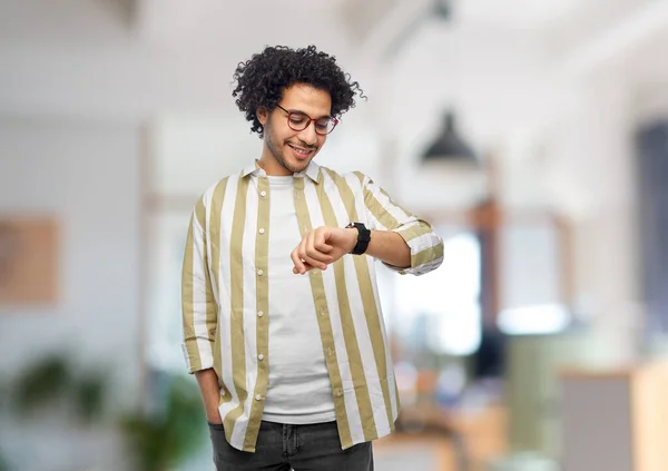 Work Technology People Concept Smiling Young Man Glasses Smart Watch — Foto de Stock