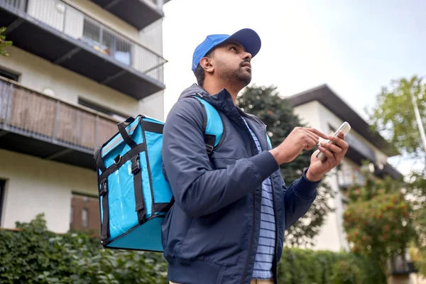 Lebensmittelversand Beruf Und Menschenkonzept Indischer Auslieferer Mit Wärmegedämmter Tasche Und — Stockfoto