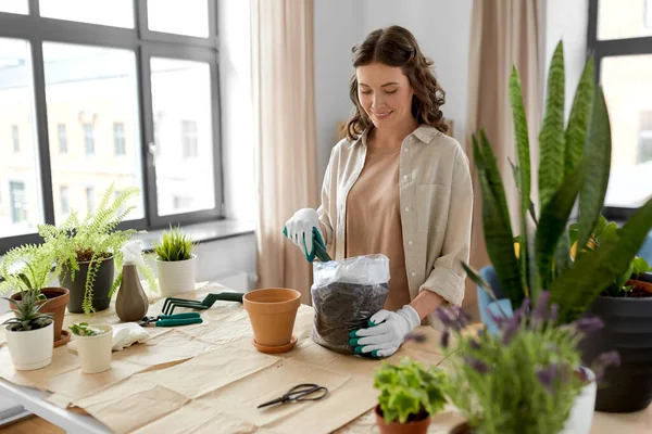 People Gardening Housework Concept Happy Woman Gloves Planting Pot Flowers — ストック写真