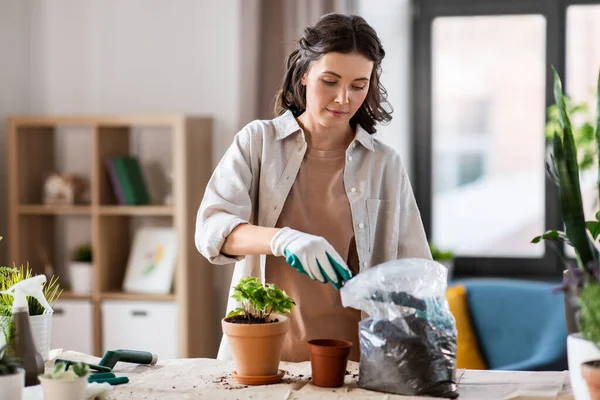 People Gardening Housework Concept Happy Woman Gloves Planting Pot Flowers —  Fotos de Stock