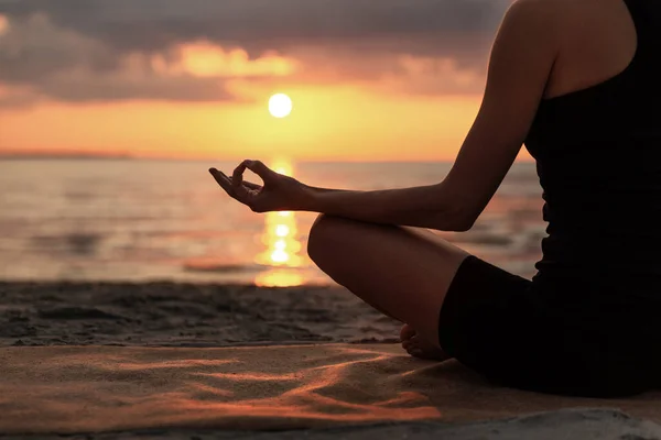 Yoga Mindfulness Meditation Concept Close Woman Meditating Lotus Pose Beach — Zdjęcie stockowe