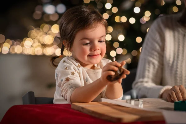 Family Cooking Winter Holidays Concept Happy Mother Baby Daughter Having — ストック写真