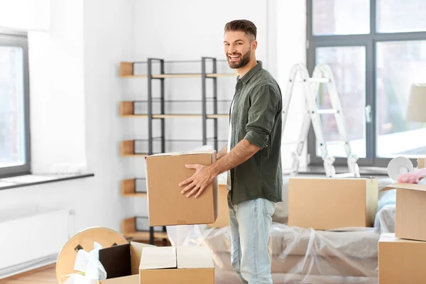 Moving People Real Estate Concept Happy Smiling Man Holding Box — Stock Photo, Image