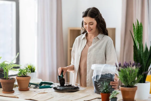 People Gardening Housework Concept Happy Woman Trowel Soil Bag Planting — Stockfoto