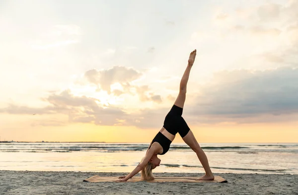 Fitness Sport Healthy Lifestyle Concept Woman Doing Yoga Downward Facing —  Fotos de Stock