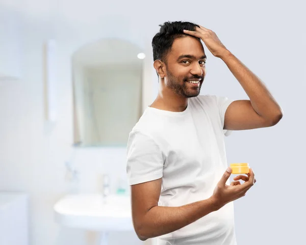 Grooming Hairstyling People Concept Smiling Man Applying Hair Wax Styling — Foto Stock