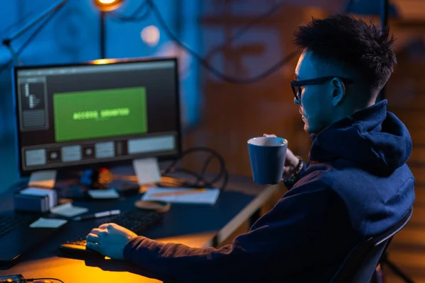 Cybercrime Hacking Technology Concept Male Hacker Dark Room Drinking Coffee — Foto de Stock