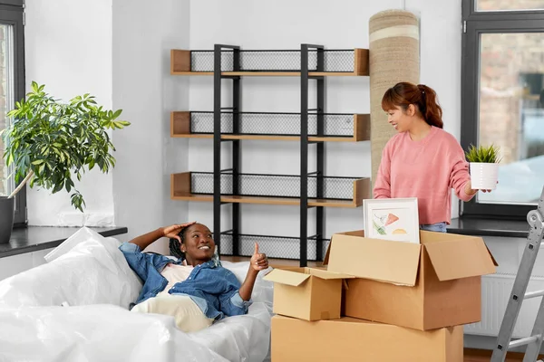 Moving People Real Estate Concept Happy Smiling Woman Unpacking Box — 스톡 사진