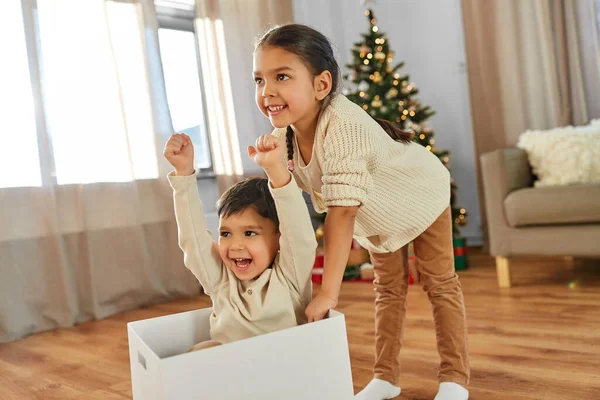 Christmas Winter Holidays Childhood Concept Happy Little Girl Boy Playing — Fotografia de Stock