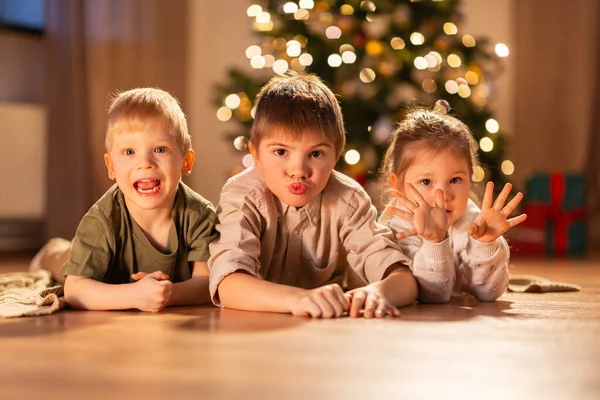 Christmas Winter Holidays Childhood Concept Happy Little Girl Boys Lying — Stok fotoğraf