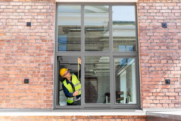Construction Business Building Concept Male Builder Ruler Measuring Window — Foto de Stock