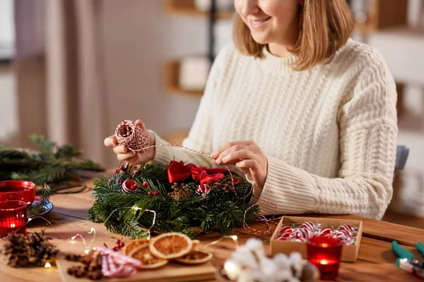 Winter Holidays Diy Hobby Concept Close Happy Smiling Woman Decorative — Stok fotoğraf