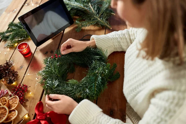 Winter Holidays Diy Hobby Concept Close Woman Tablet Computer Making — Stok fotoğraf